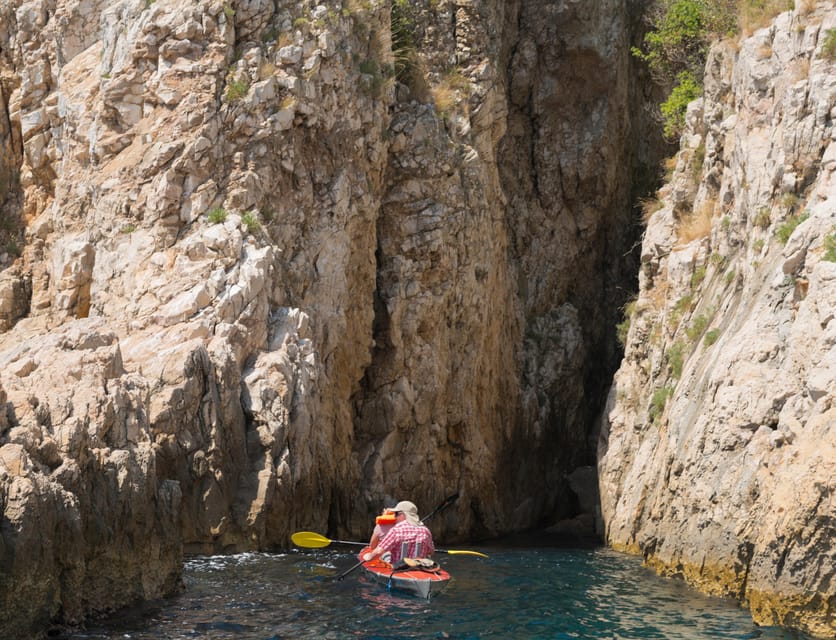 Water activity, kayak tours with a guide, cliff jumping - The sunset mood and optional lunch
