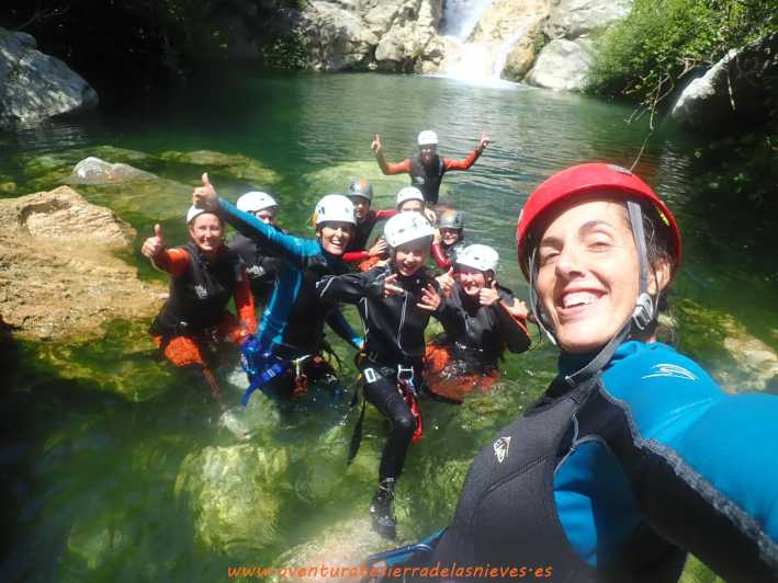 Wild canyoning in Sierra de las Nieves, Málaga - The 15-minute walk to the canyon entrance