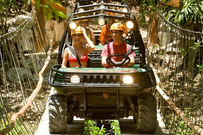 Xplore Day-Tour, The most complete Adrenaline Park for the best price! - Xplor’s jungle setting and six ways to play