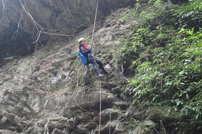 Yi-Hsin creek canyoning in northern Taiwan - Lunch and the value of the $170 price